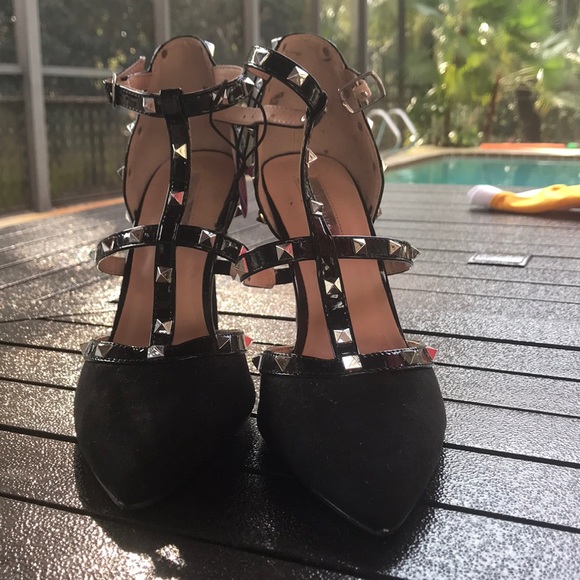 Gorgeous black heels - Picture 2 of 6